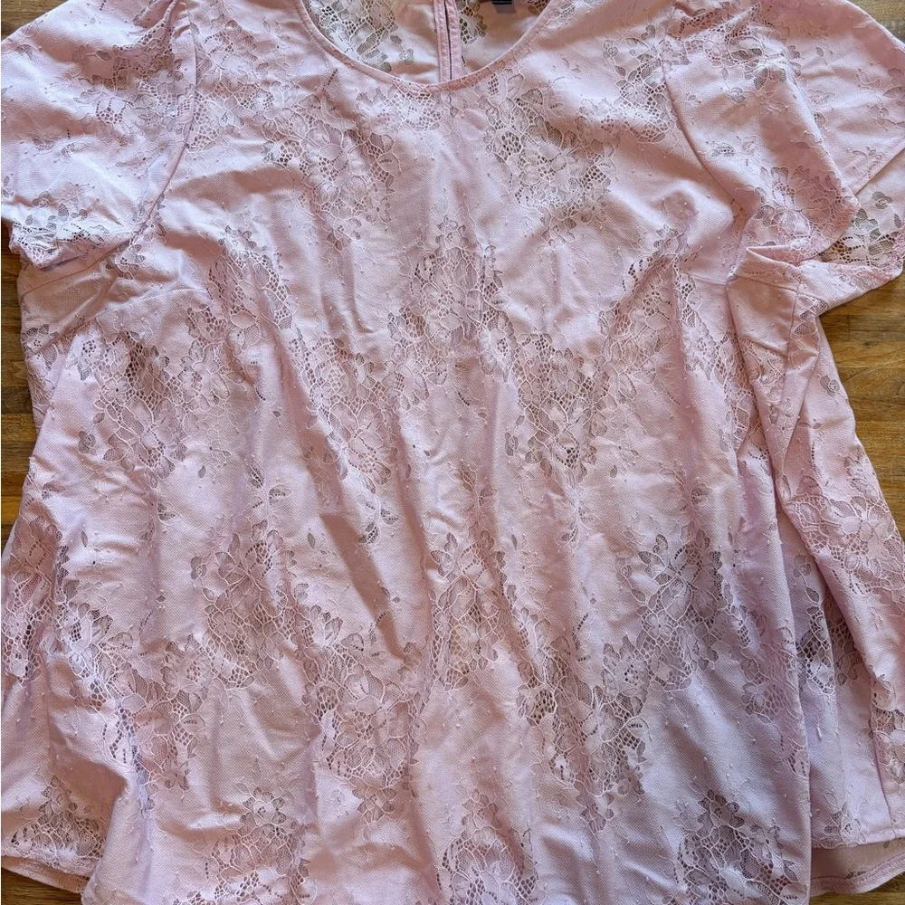 Torrid Pink Lace Blouse - Picture 1 of 2